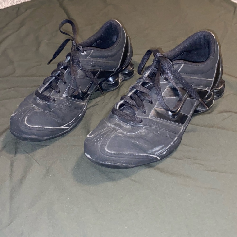 Nike Shox All-Black Sneakers Women’s Size 8.5